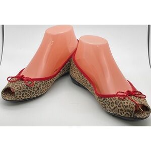 NWOT Paul Mayer Attitudes Bingo Womens Suede Leopard Print Ballet Flats Size 7.5